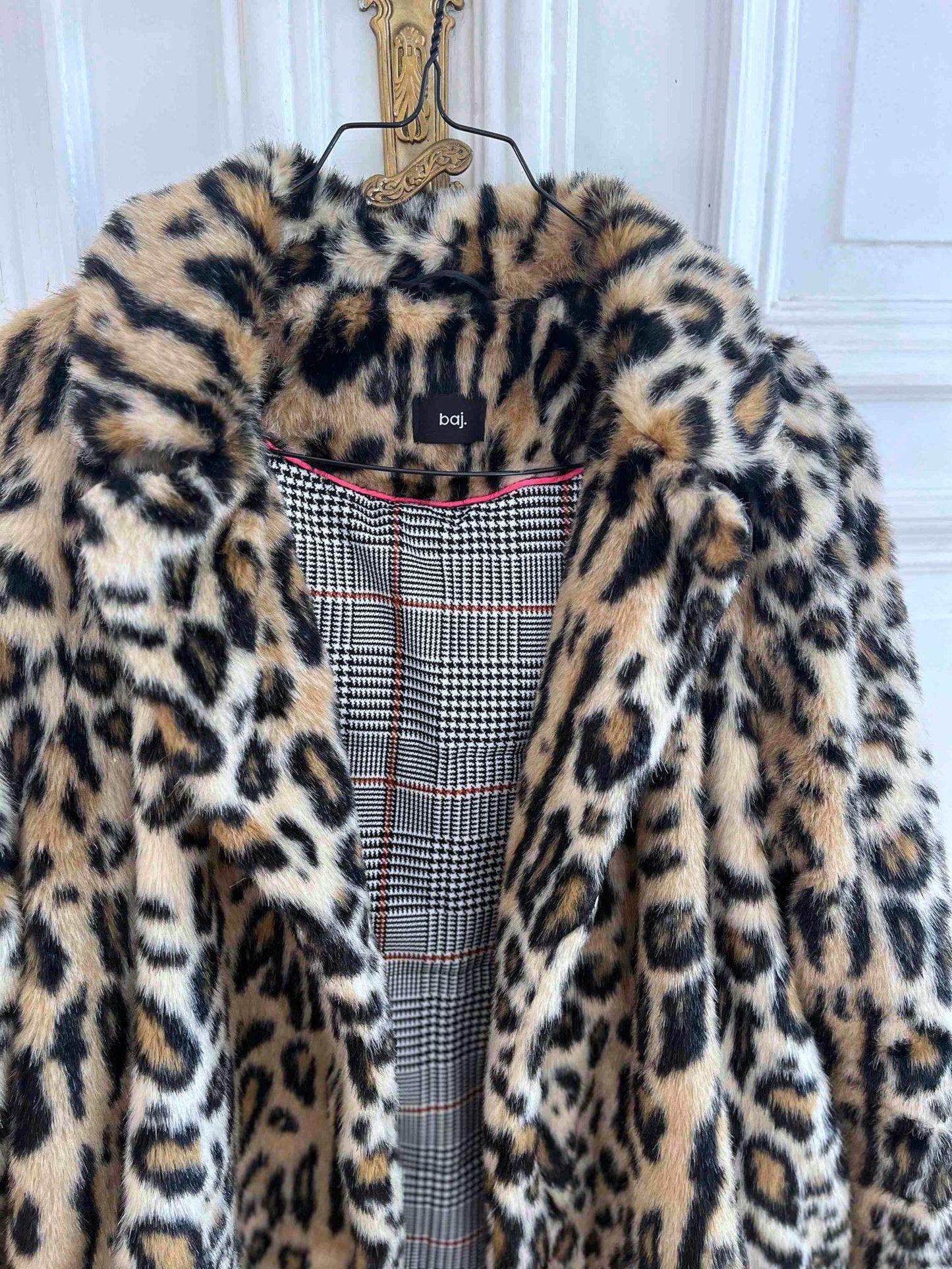 Fake Fur Jacket "LEO." - baj.