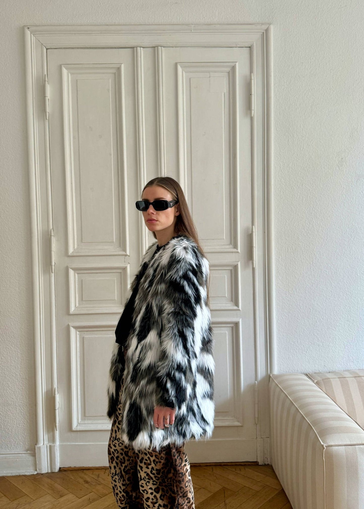 Faux Fur Jacket "POINT." - baj.