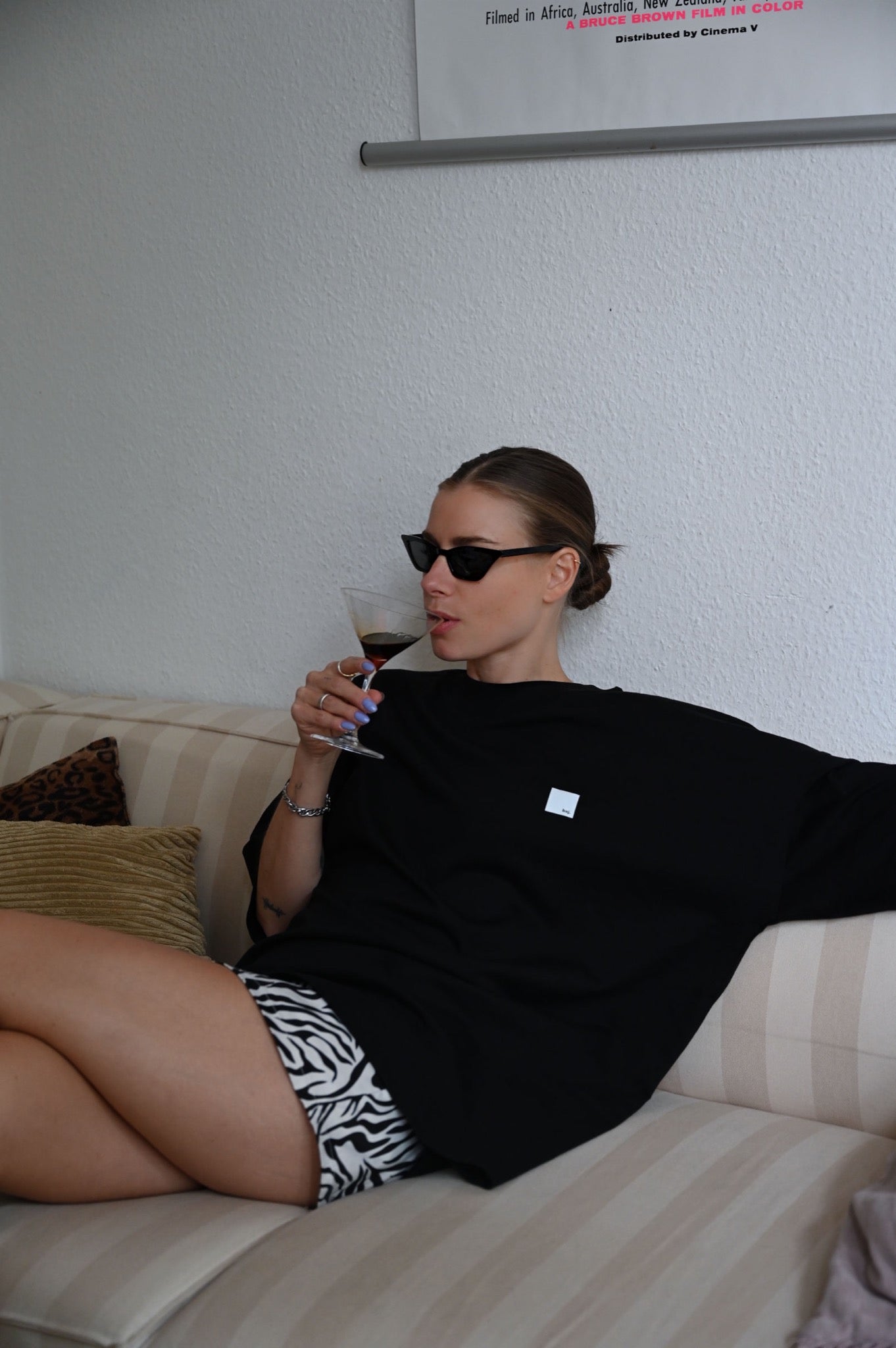 Unisex T-Shirt "DEPRESSO MARTINI." - baj.