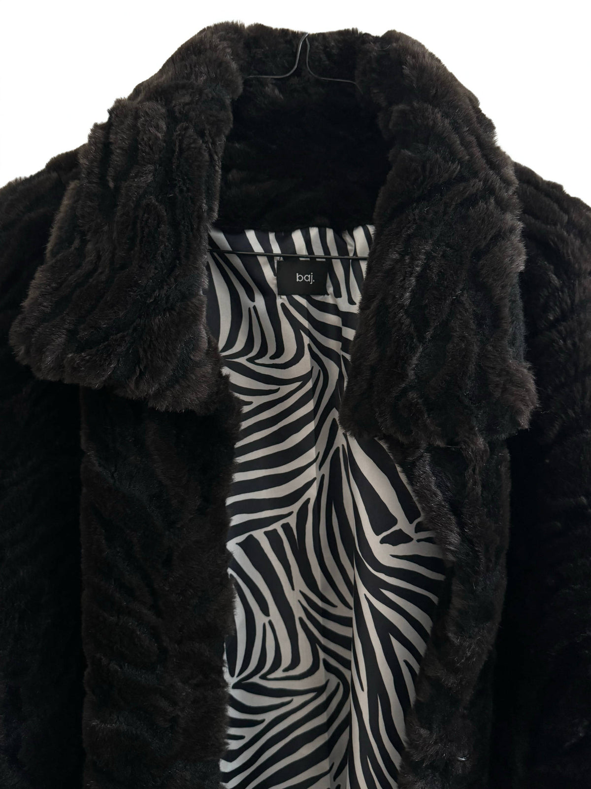 N°011 — Reworked Vintage Faux Fur Jacket