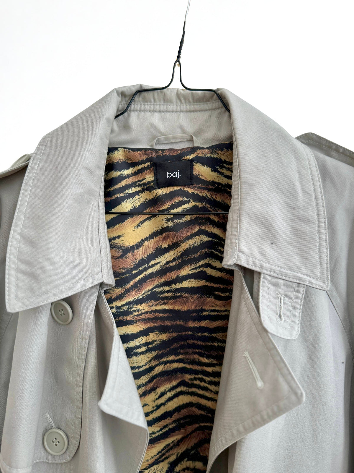 N°005 — Reworked Vintage Trench Coat