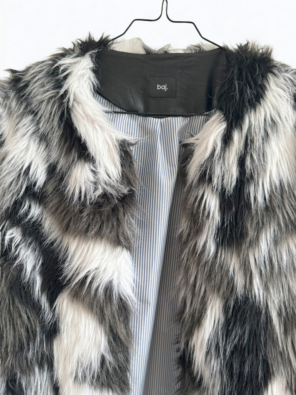N°012 — Reworked Vintage Faux Fur Jacket