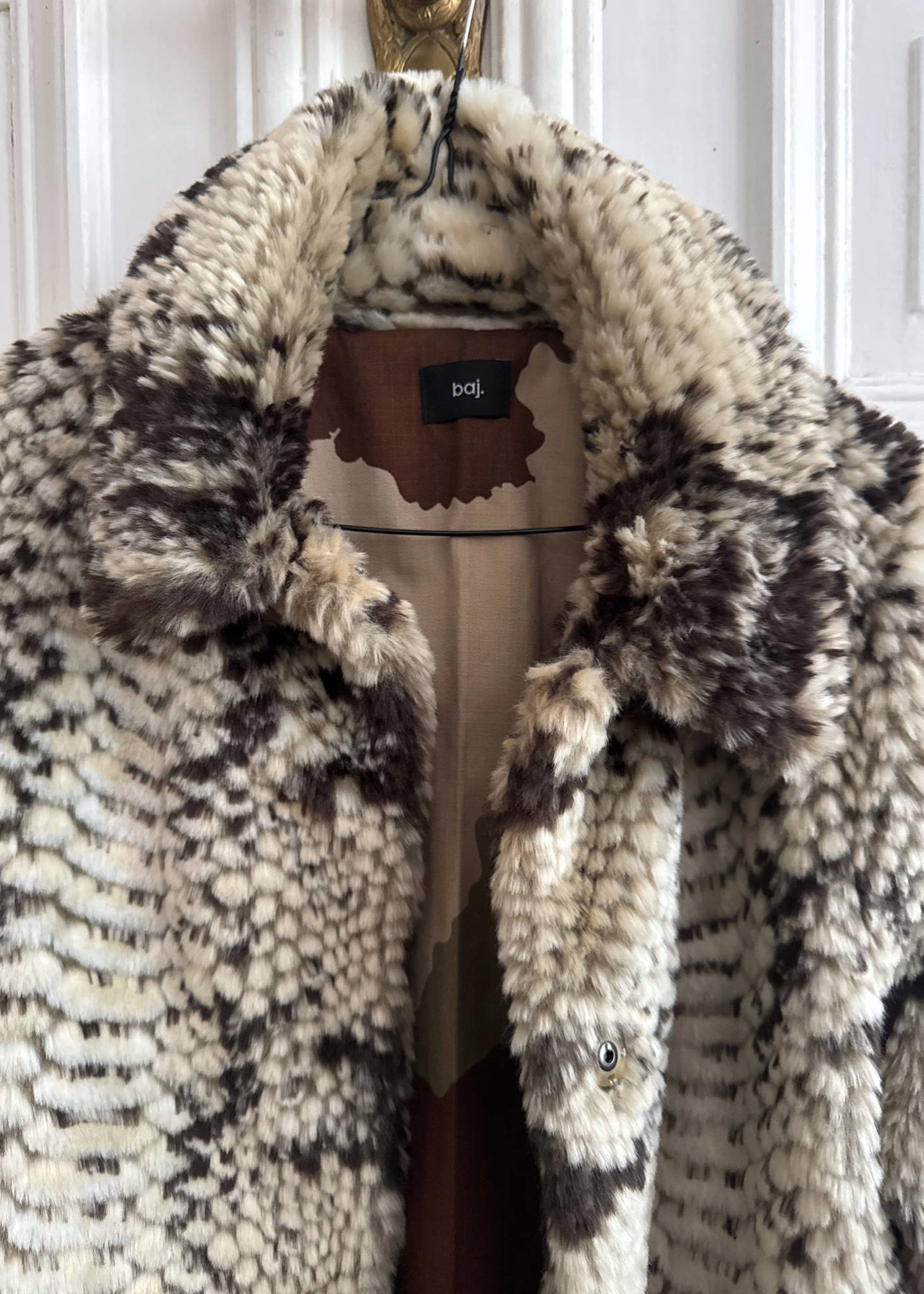 Faux Fur Jacket "SNA." - baj.