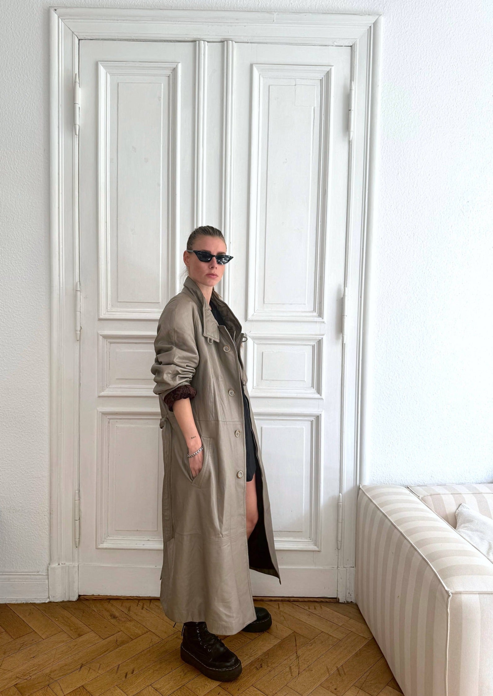 Leather Trech Coat "UNITRE." - baj.